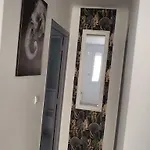 Apartment Chaleureux, Proche De La Gare