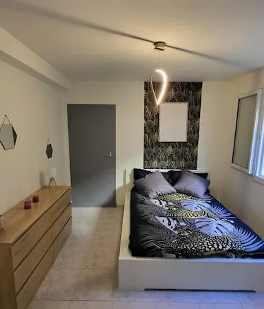 Apartment Chaleureux, Proche De La Gare