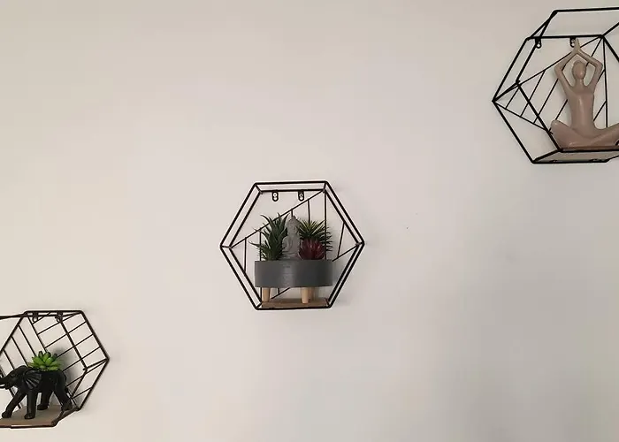 Chaleureux, Proche De La Gare * بيربينيو